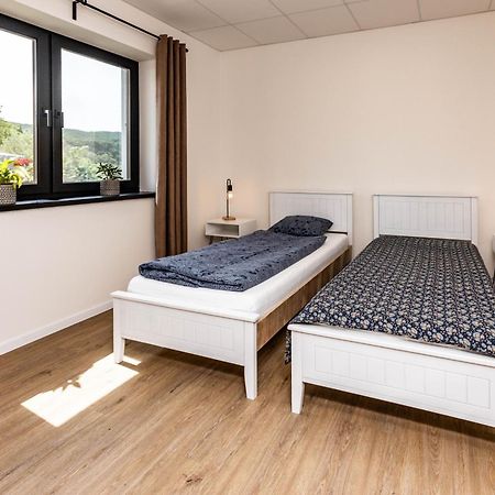 Sunny Apartment With Free Parking Zvolen Esterno foto