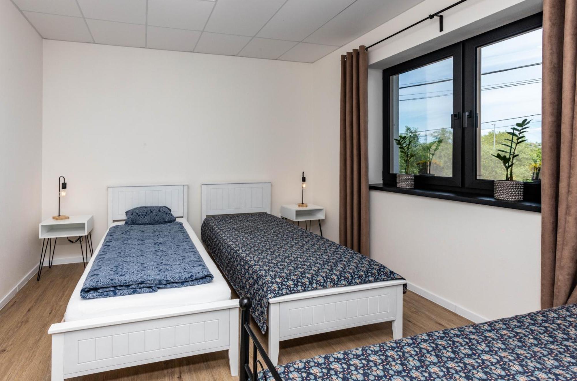 Sunny Apartment With Free Parking Zvolen Esterno foto